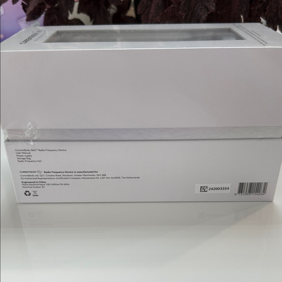 CurrentBody Skin Radio Frequency Device - Picture 2 of 8